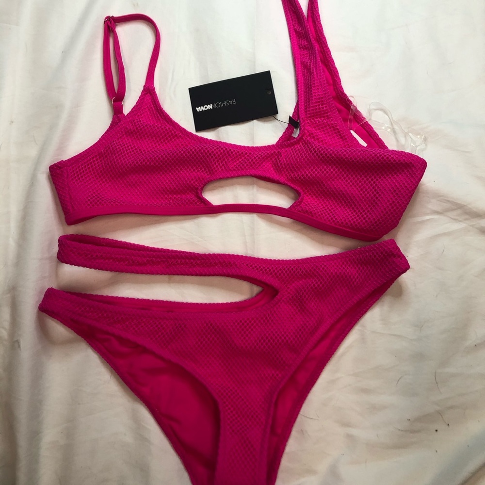 BRAND NEW PINK SWIMSUIT